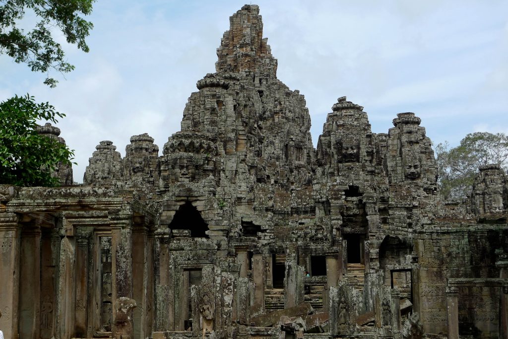 Bayonne_temple,_Angkor_Thom,_Siem_Reap,_Cambodia