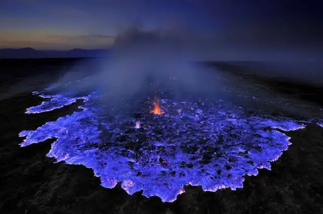 Kawah-ijen-all-that-is-interesting-com