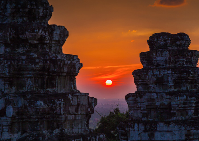 angkor-wat-sunset-700-4