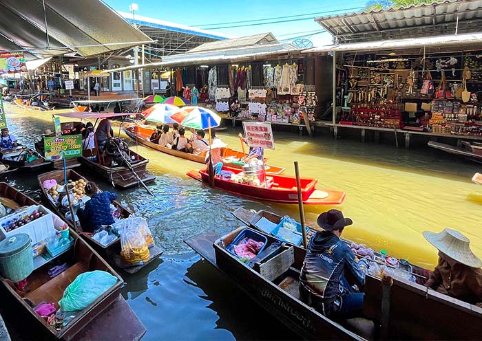 damnoen-saduak-floating-market-700-4