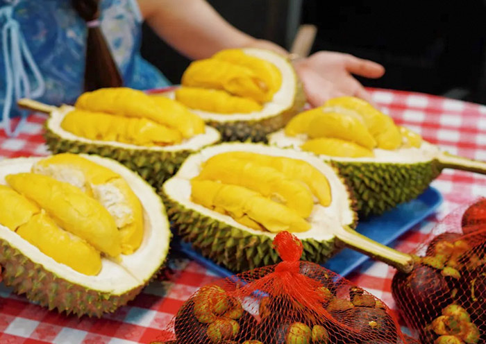 durian-singapore-food-700-2