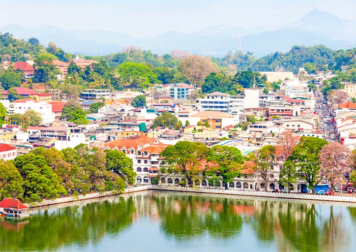 kandy-city-700-1