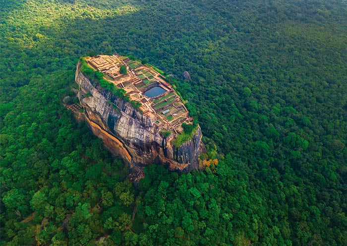 sigiriya-lion-rock-700-14