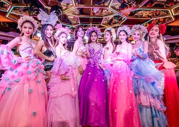 thailand-pattaya-cabaret-show-700-2